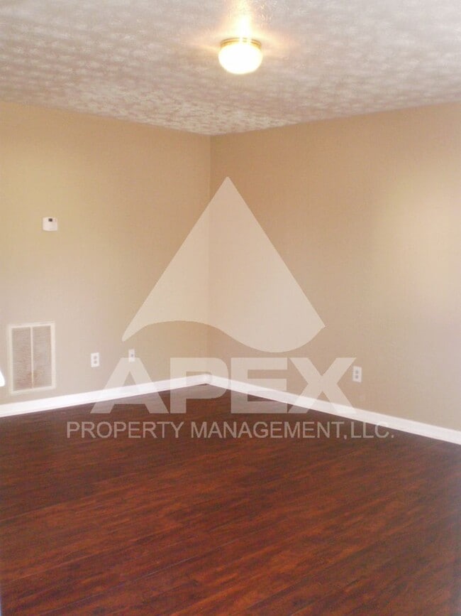 Building Photo - 9130 Cedarpark Ln NW