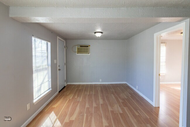 Foto del edificio - 2202 Monroe St