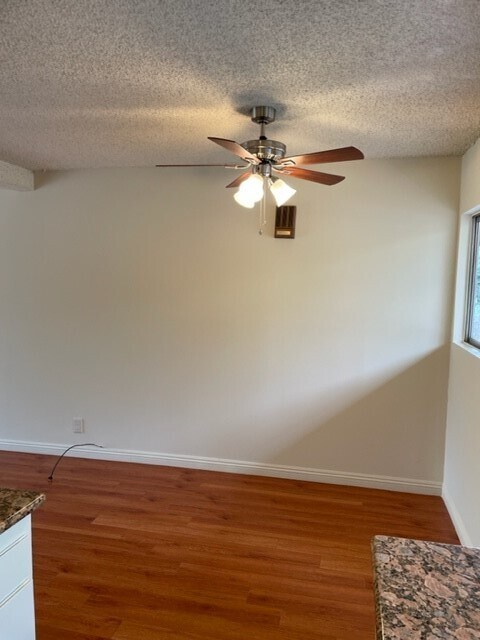 Living Room - 2076 Valderas Dr