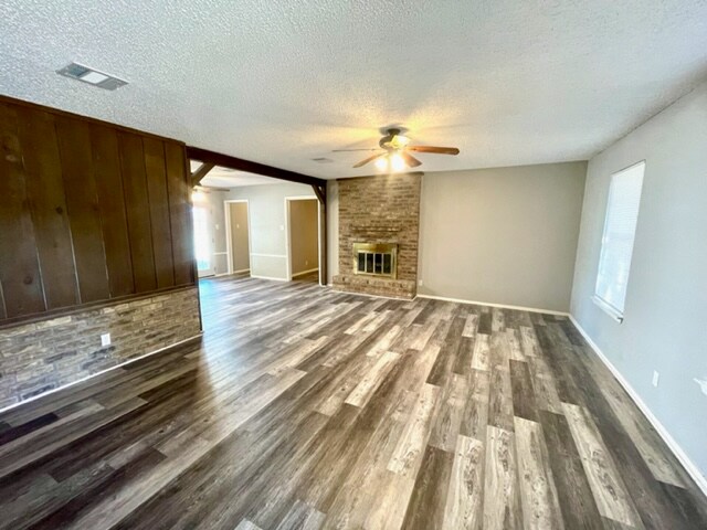 Foto del edificio - 120 York Dr