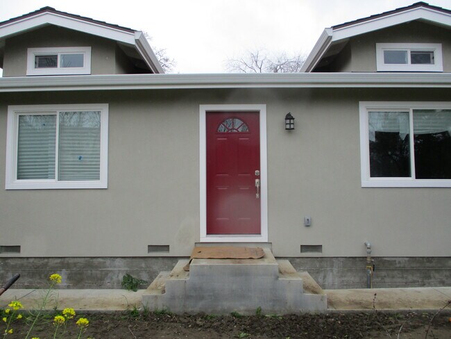 Foto del edificio - 1472 Hervey Ln