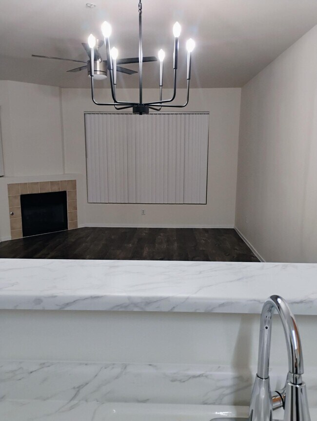 Building Photo - 7115 S Durango Dr