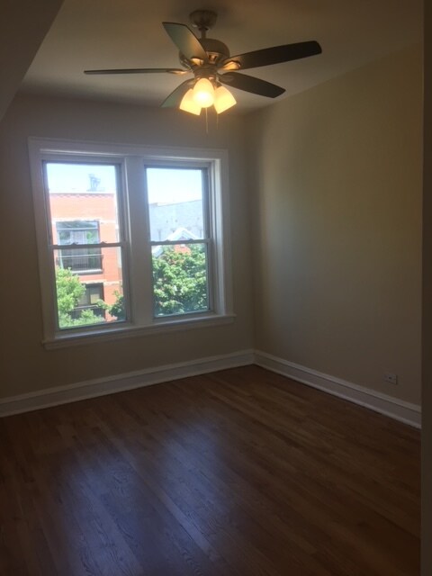 Foto del edificio - 1436 N Artesian Ave