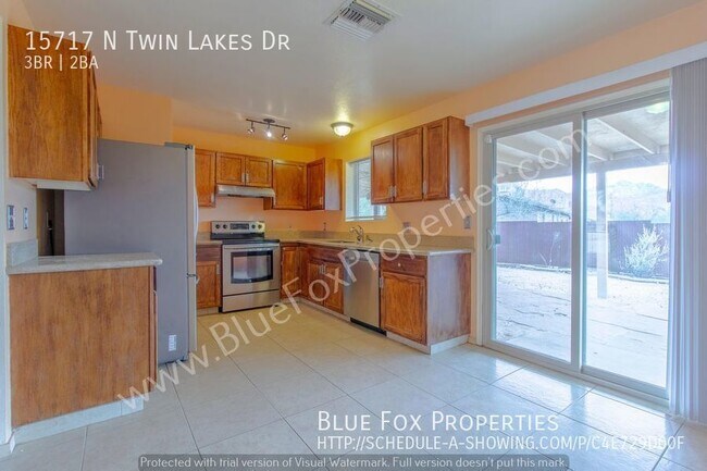 Building Photo - 3 Bed home in Catalina, large yard and tal...