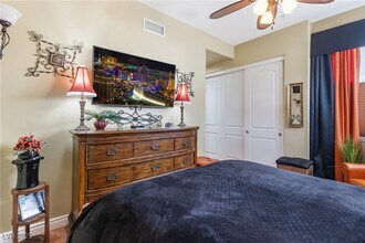 Building Photo - 9145 Tesoras Dr
