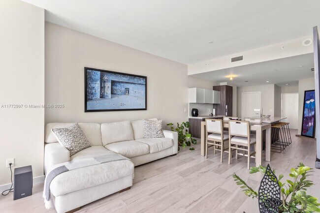 Foto del edificio - 480 NE 31st