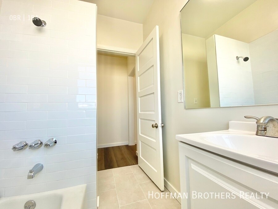 Foto del edificio - 1327 Magnolia Ave