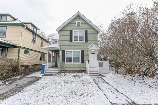 Building Photo - 46 Hartsen St