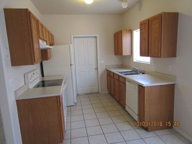 Building Photo - 5249 Cats Eye Rd