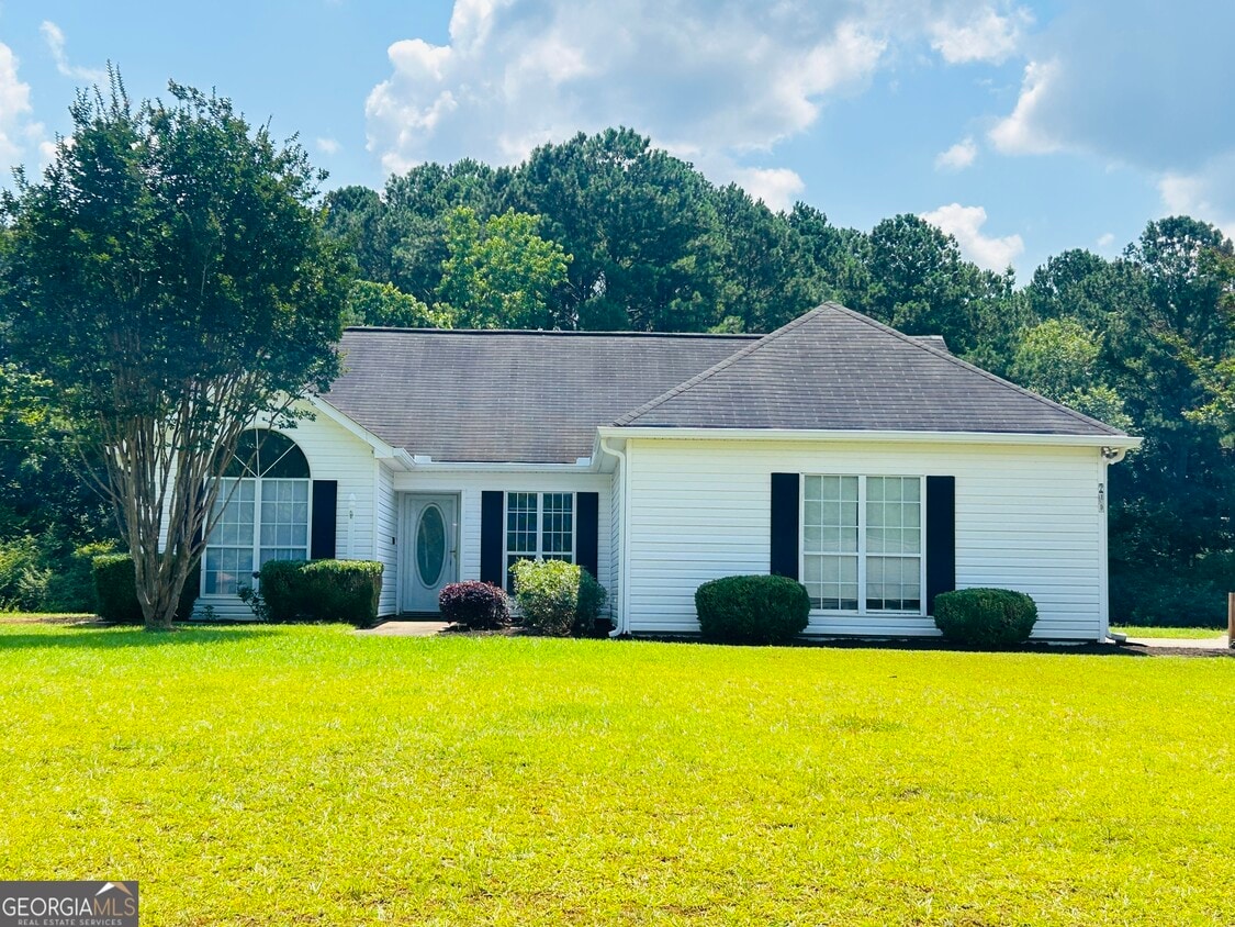 Primary Photo - 210 Shamrock Way