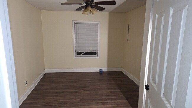 Photo - 1850 Meeting St House