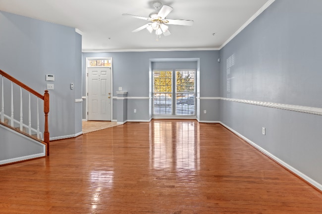 Building Photo - 5061 Cameo Terrace