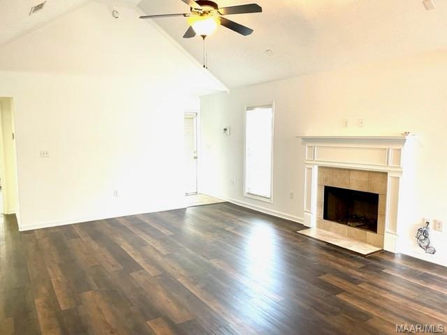 Foto del edificio - 8808 Jamac Ln