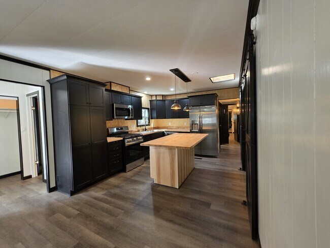 Foto del edificio - 4306 W Blue Ridge Loop