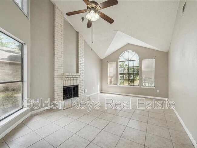 Foto del edificio - 10743 Staghill Dr
