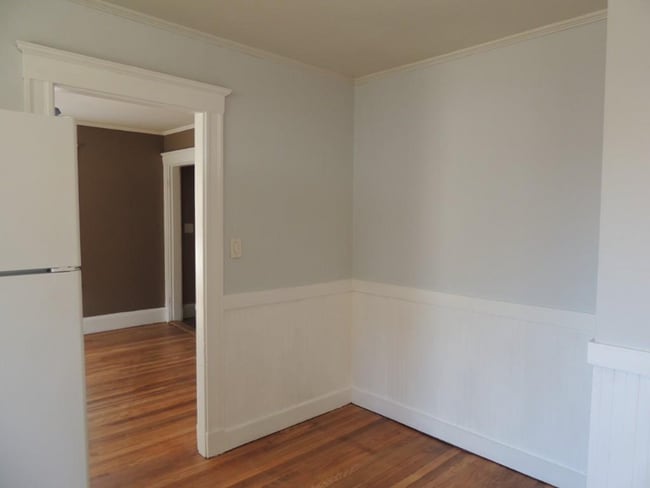 Building Photo - 23 Williams St