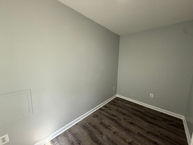Foto del edificio - 1612 E Street NE