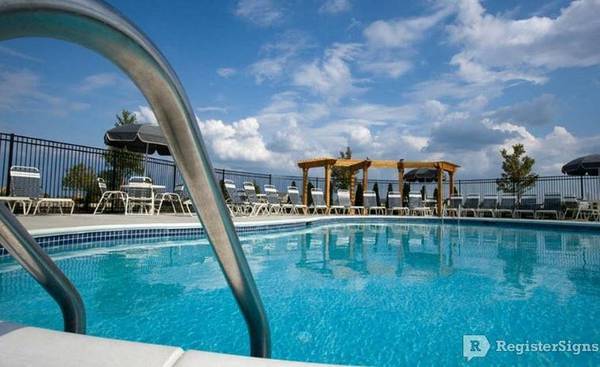 Outdoor pool - 5840 Buckhannon Street