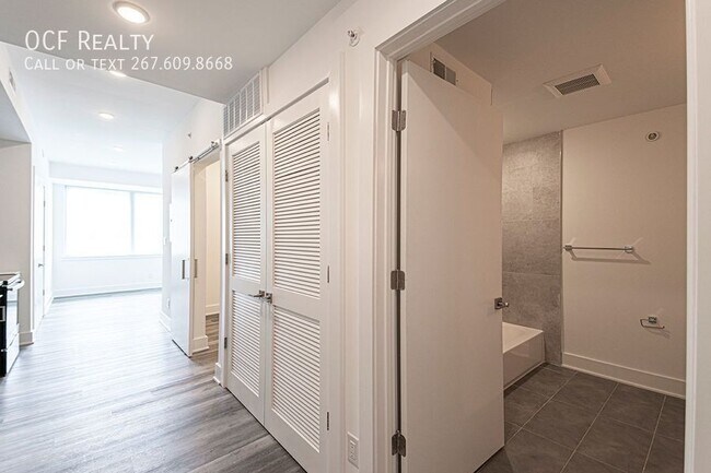 Foto del edificio - 1245 Ridge Ave