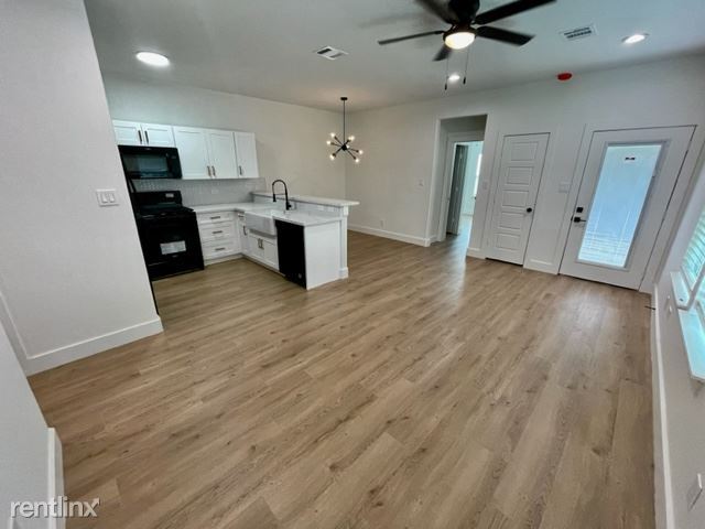 Foto del edificio - 3 br, 2 bath Duplex - 7205 Tippett Street A