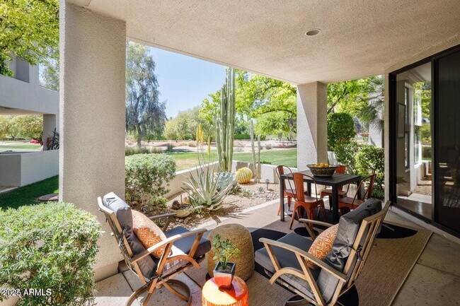 Foto del edificio - 7700 E GAINEY RANCH Rd