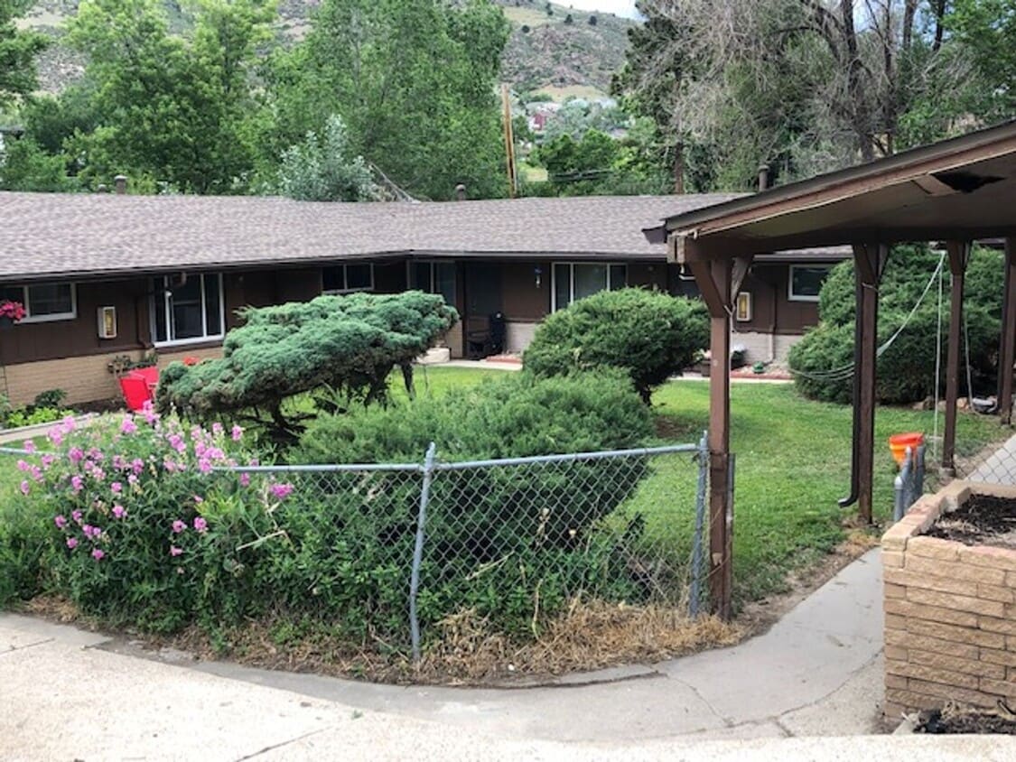 Primary Photo - Two Bedroom in Golden in a Quiet Complex