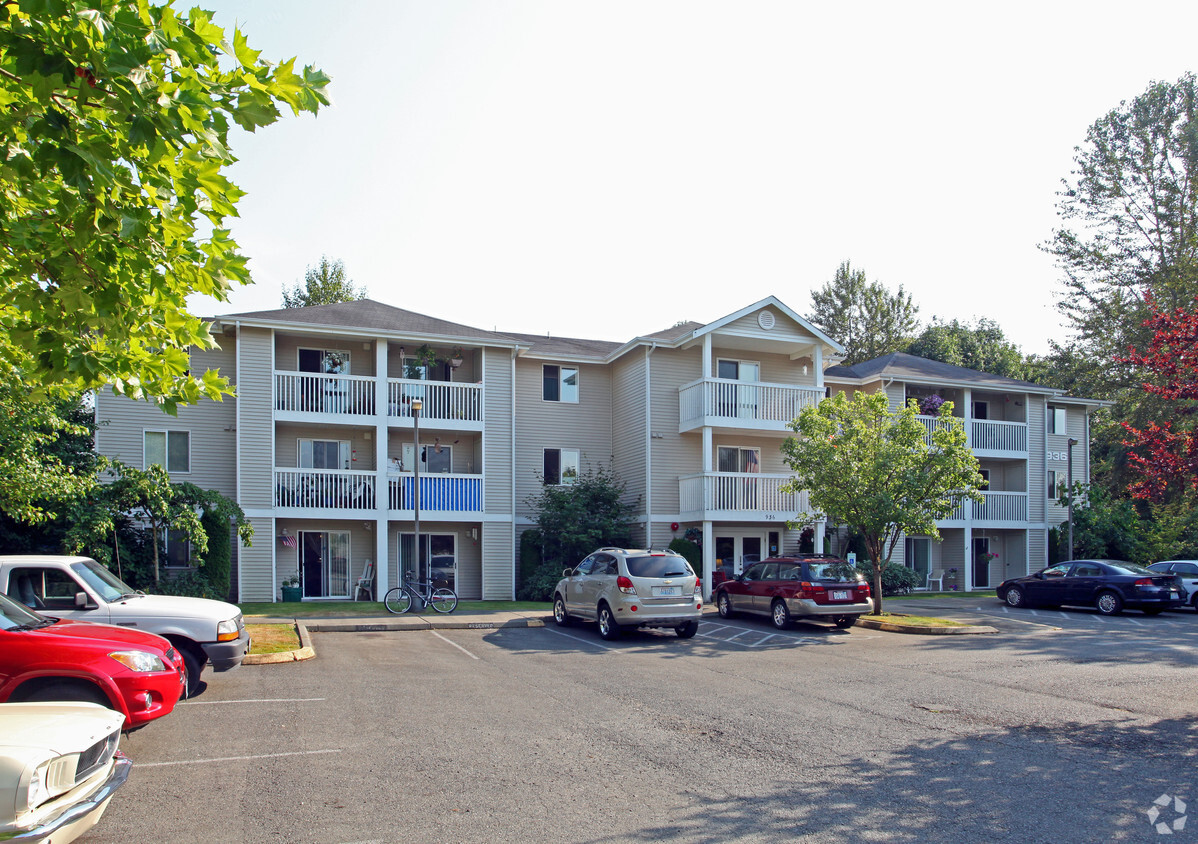 Primary Photo - Village Way Apts