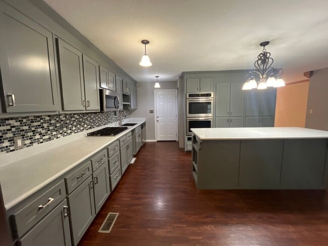 Foto del edificio - What a stunner, step into your new home