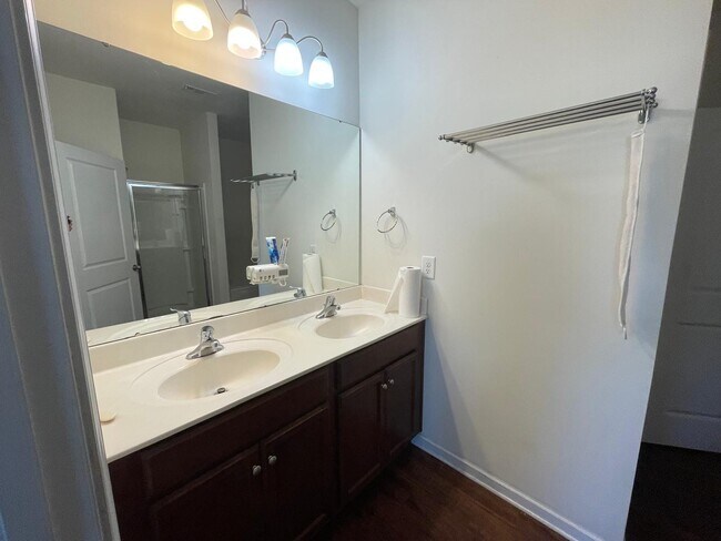 Foto del edificio - 164 N Cromwell Dr