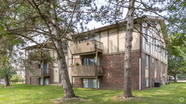 Building Photo - Nottingham Place Apartments