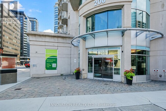 Photo du bâtiment - 1701-200-200 Rideau St