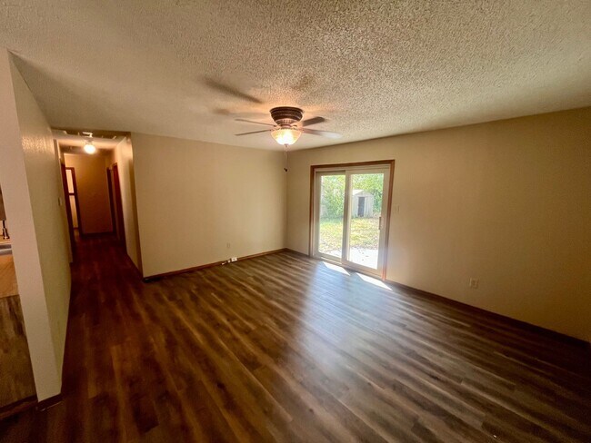 Foto del edificio - 239 S Monte Vista Ave