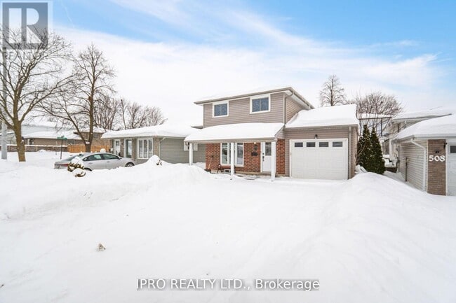 Building Photo - 512 Pinetree Crescent
