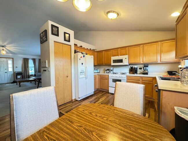 Foto del edificio - 1606 Donegal Dr