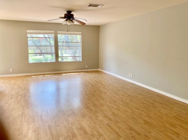 Building Photo - 6905 Gabion Dr