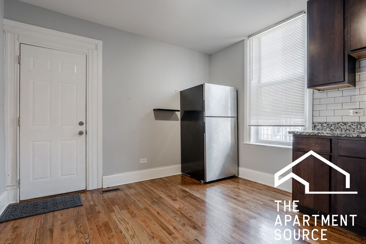 Foto principal - 3614 W George St