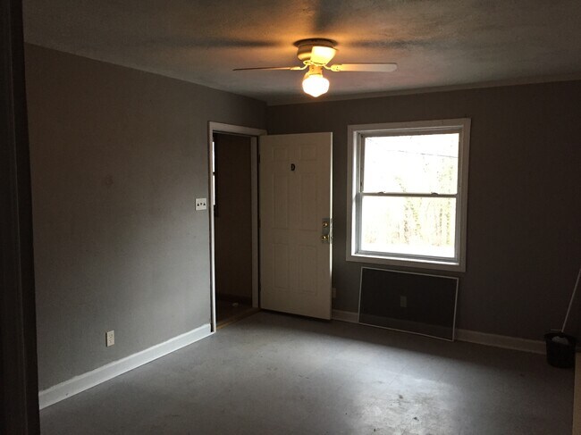 Building Photo - 1604 N Patterson Ave