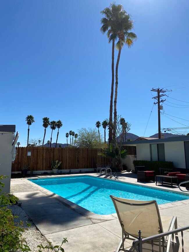 73121 San Nicholas Ave, Palm Desert, CA 92260 - Townhome Rentals