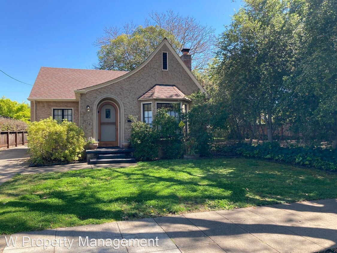 Foto principal - 2 br, 1 bath House - 718 King Street