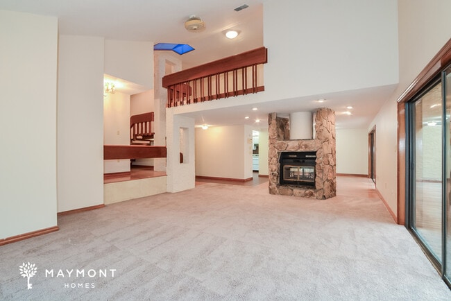 Building Photo - 25 Casarena Ct