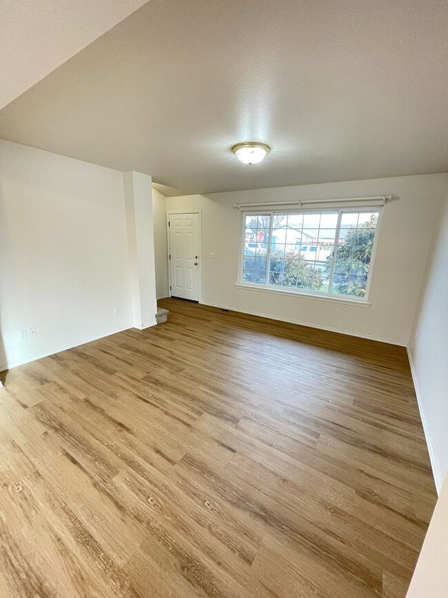 Building Photo - Beautiful Home on Indiana Drive in Ellensburg