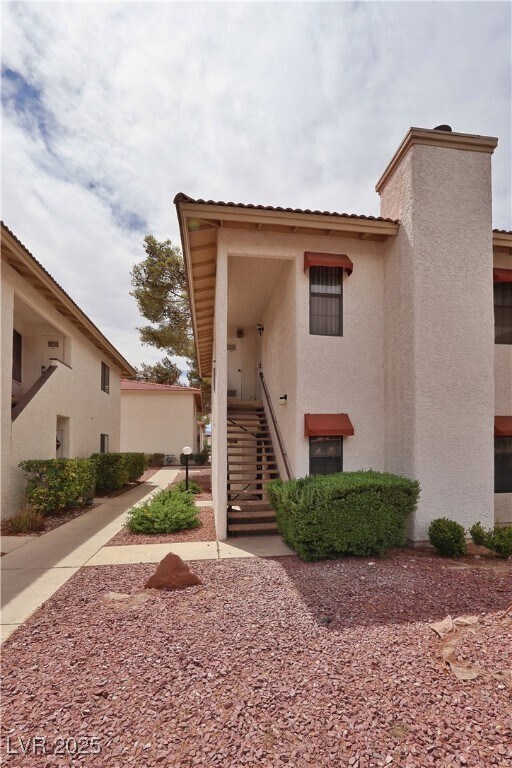 Building Photo - 6625 W Tropicana Ave