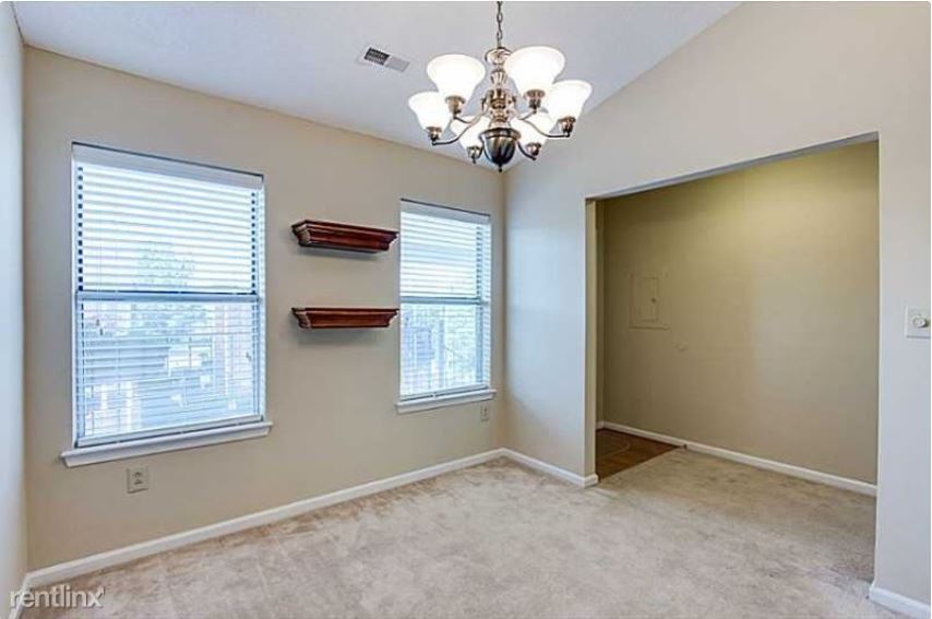 entrance and extra room/den - 201 Westover Ave