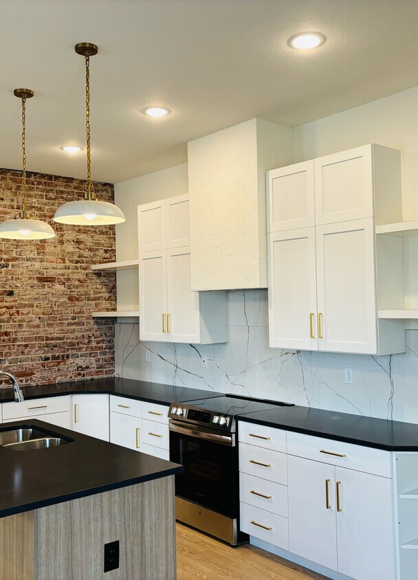 Foto principal - 709 Broadway St