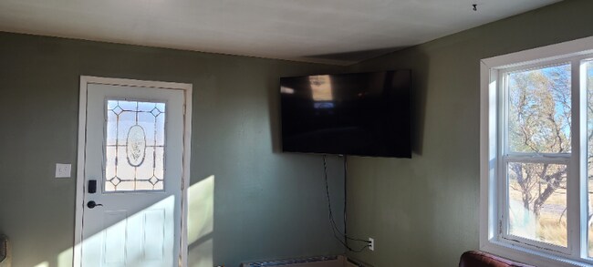 Building Photo - 71 Wegner Ln