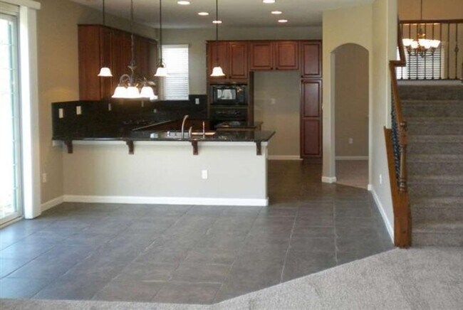 Foto del edificio - Upscale Home Close to Golf Coarse