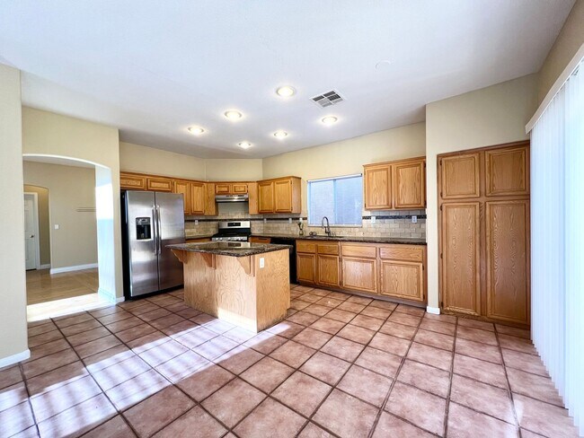 Building Photo - 4BD/2.5BA HOME ON CUL-DE-SAC W/ POOL/SPA