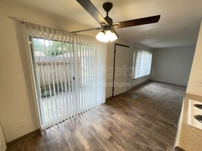 Building Photo - 4821 NE Prescott St