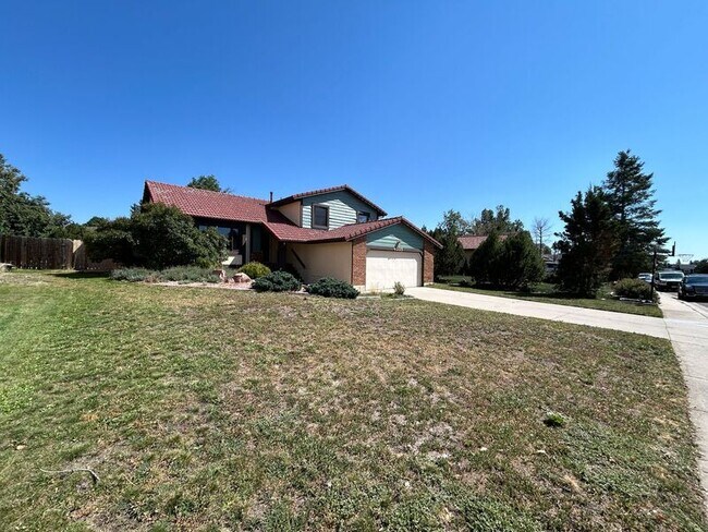 Foto del edificio - 4035 Thundercloud Dr