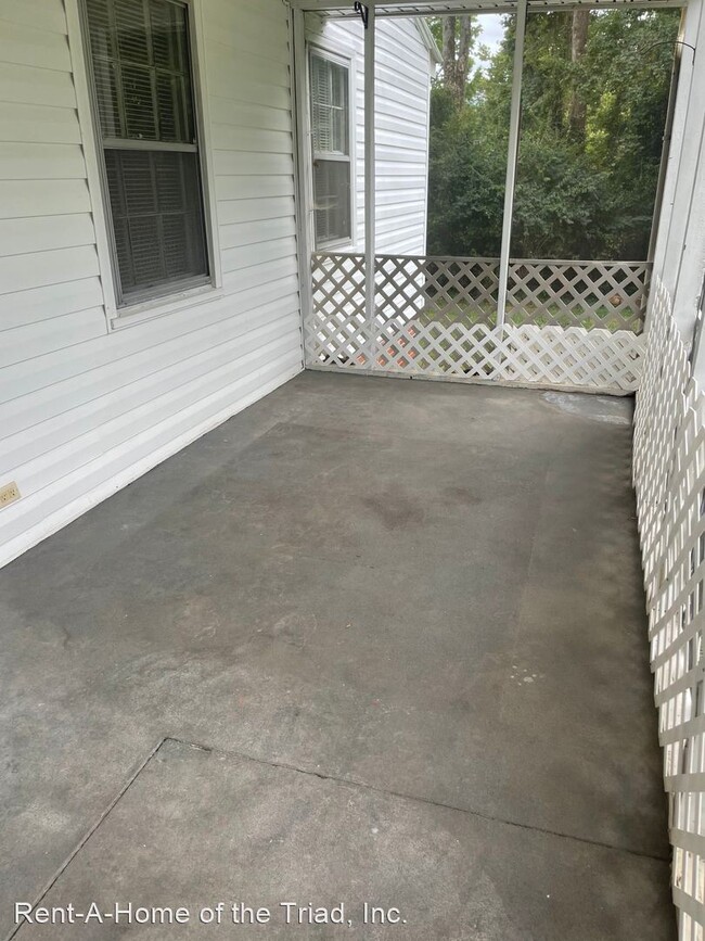 Building Photo - 3 br, 1 bath House - 2501 Timber Lane